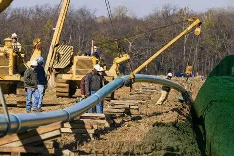 pipeline-construction-MemphisLineLowering.jpg